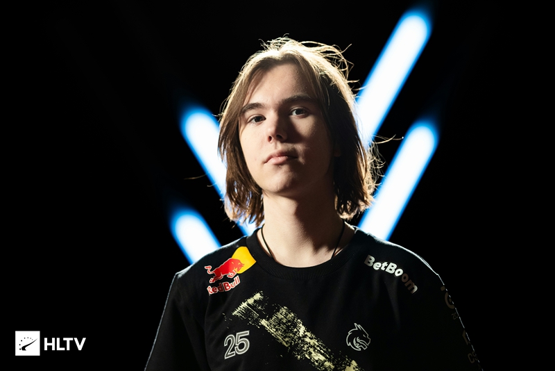 许多球队在 许多球队在