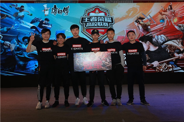 突出表现 突出表现