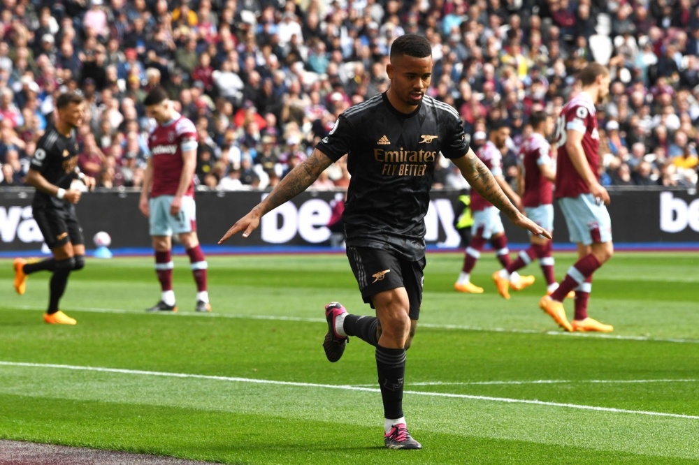 频频错失良 频频错失良